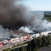 Pożar centrum handlowego przy ul. Marywilskiej